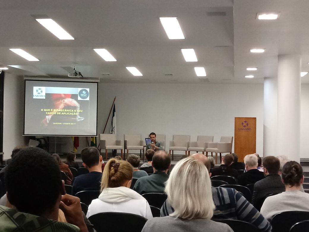 Pesquisador do IBTeC ministra palestra em Jornada de Engenharia Biomédica