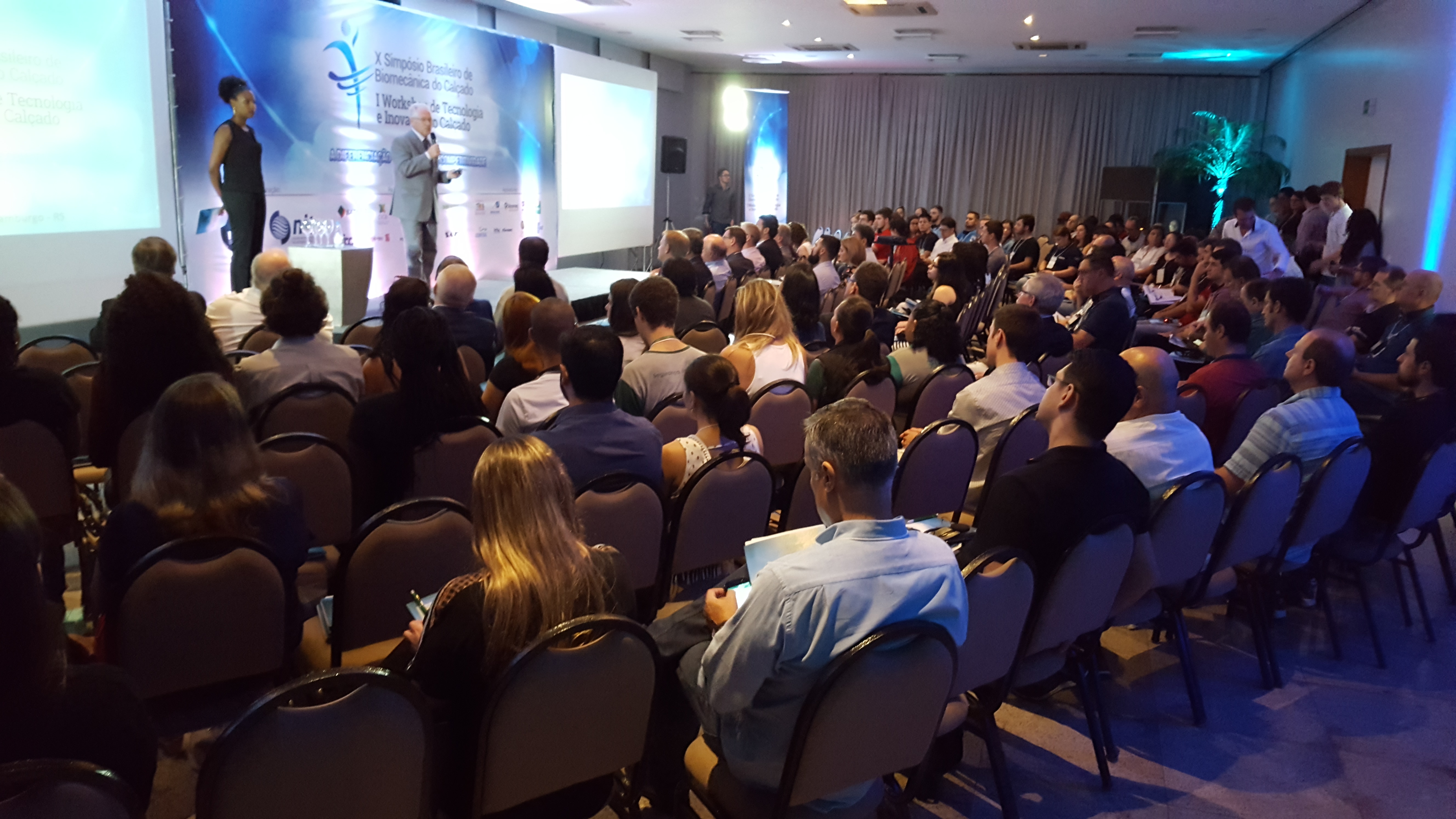X Simpósio Brasileiro de Biomecânica e I Workshop de Tecnologia e Inovação no Calçado superaram expectativas, com 260 inscritos