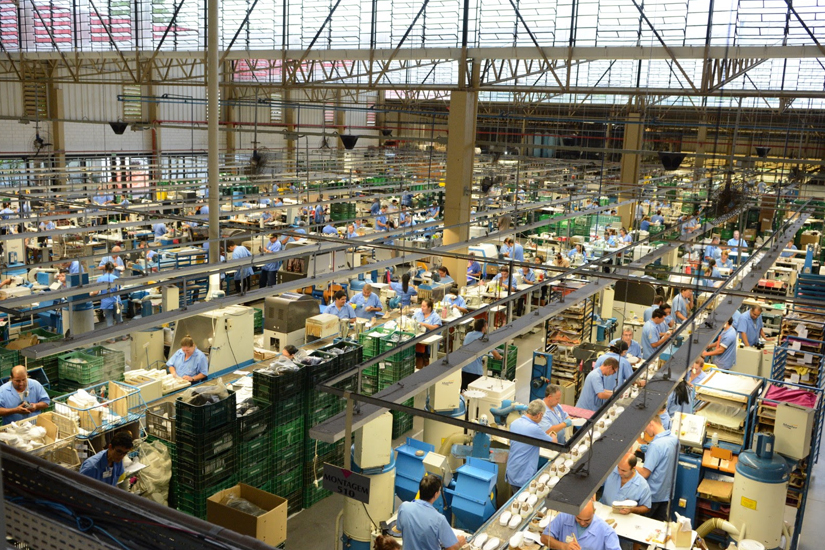 Abicalçados revisa crescimento do setor para 2022