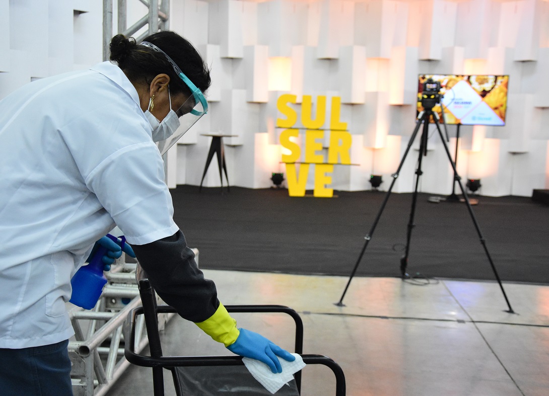 Fenac realiza evento-teste com protocolo de segurança