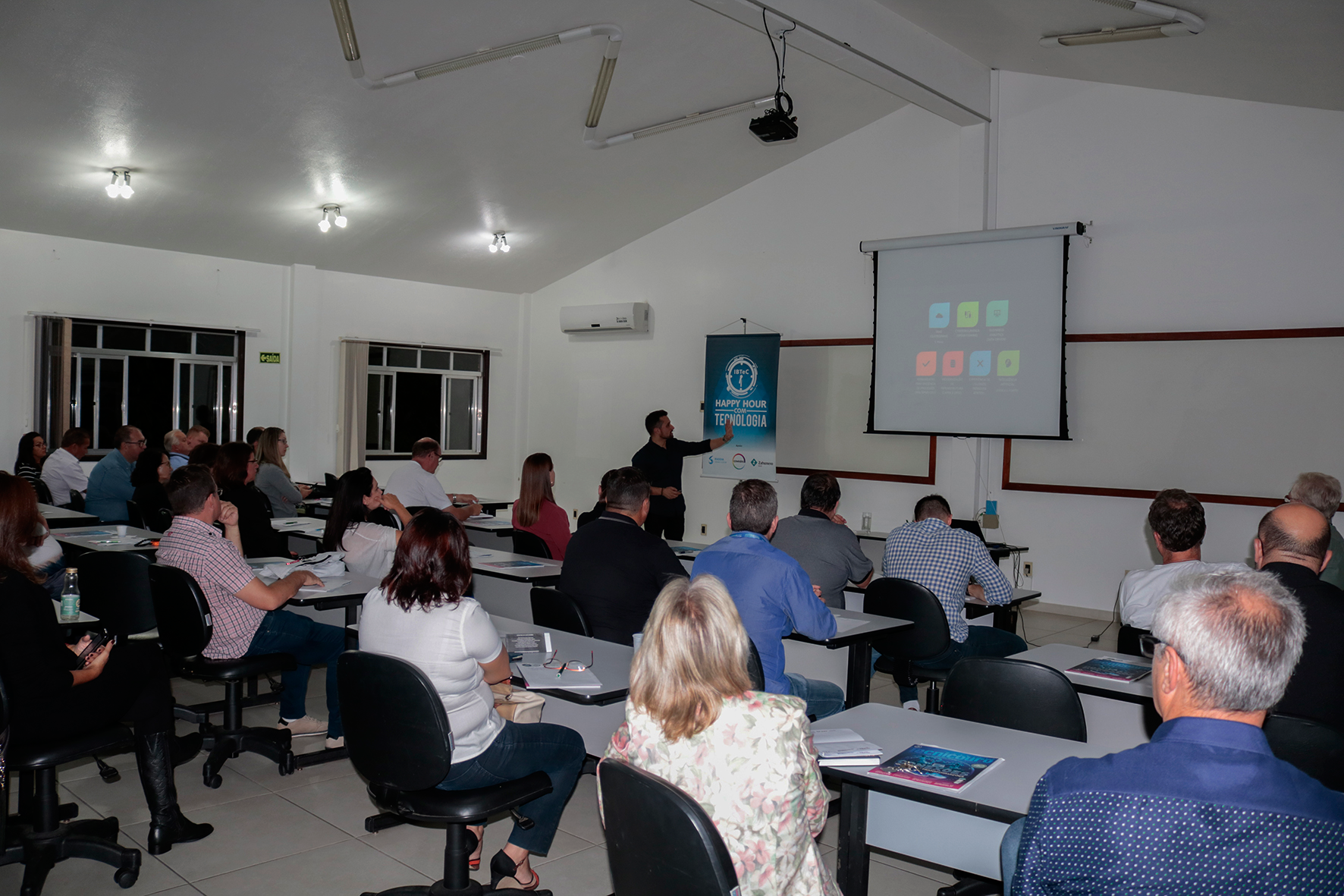 Happy Hour com Tecnologia: “A revolução digital é o agora”, preconiza diretor de inovação da Teevo