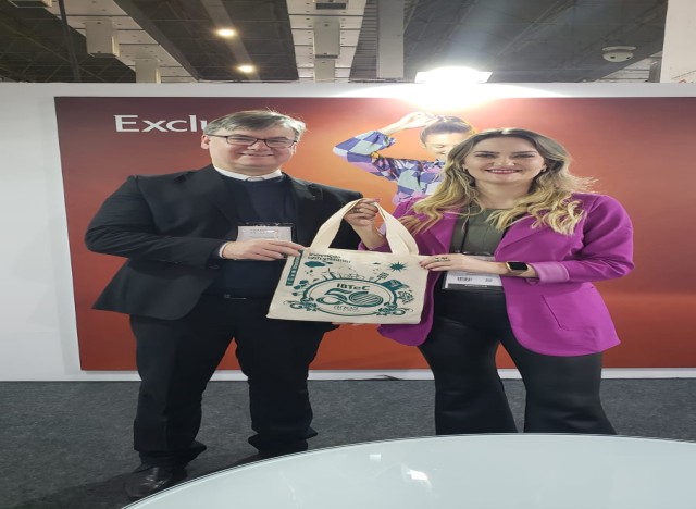 Na Francal: Paulo Griebeler (IBTeC) e Larissa Schneider (Grupo Sinos)