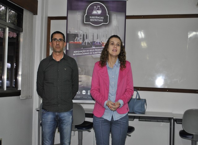 Paulo Model (Coordenador Técnico do IBTeC) e Carolina Rostirolla (Sebrae)