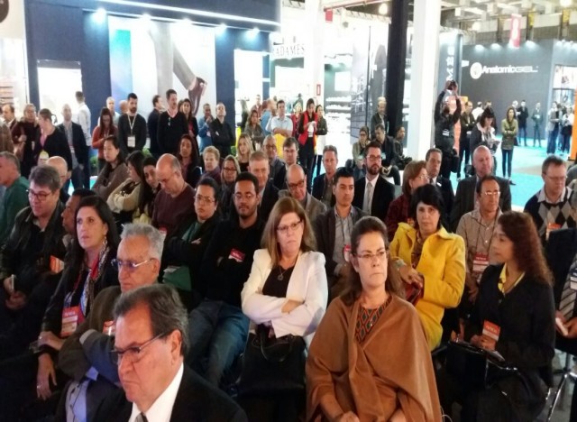 Público prestigiou o painel de abertura