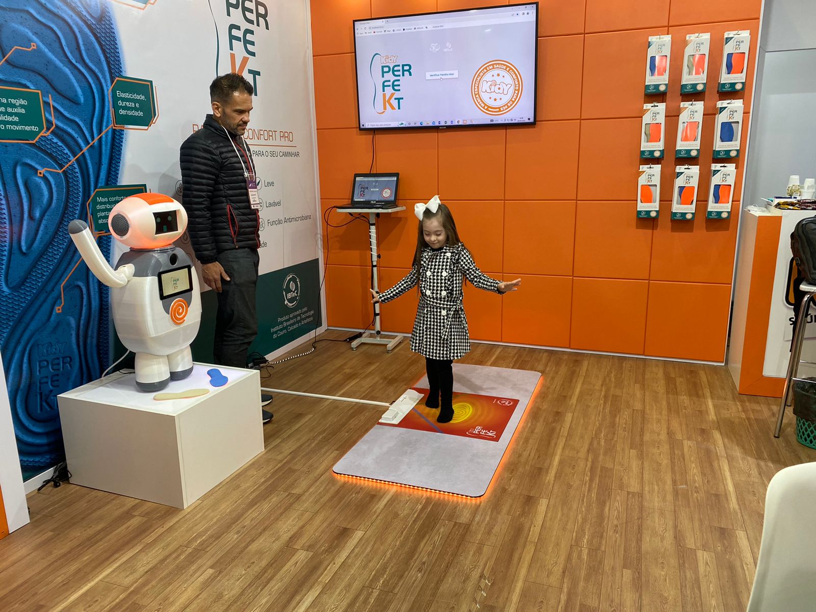 Kidy e IBTeC mostram no SICC 2022 a Tecnologia Perfekt, que usa inteligência artificial para definir a melhor palmilha para os pés de cada criança