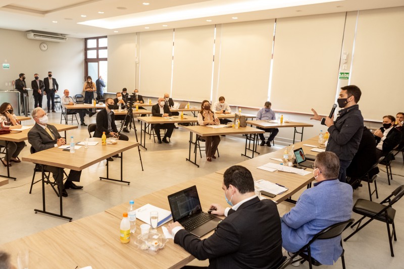 Presidente executivo do IBTeC participou de reunião com governador sobre reforma tributária