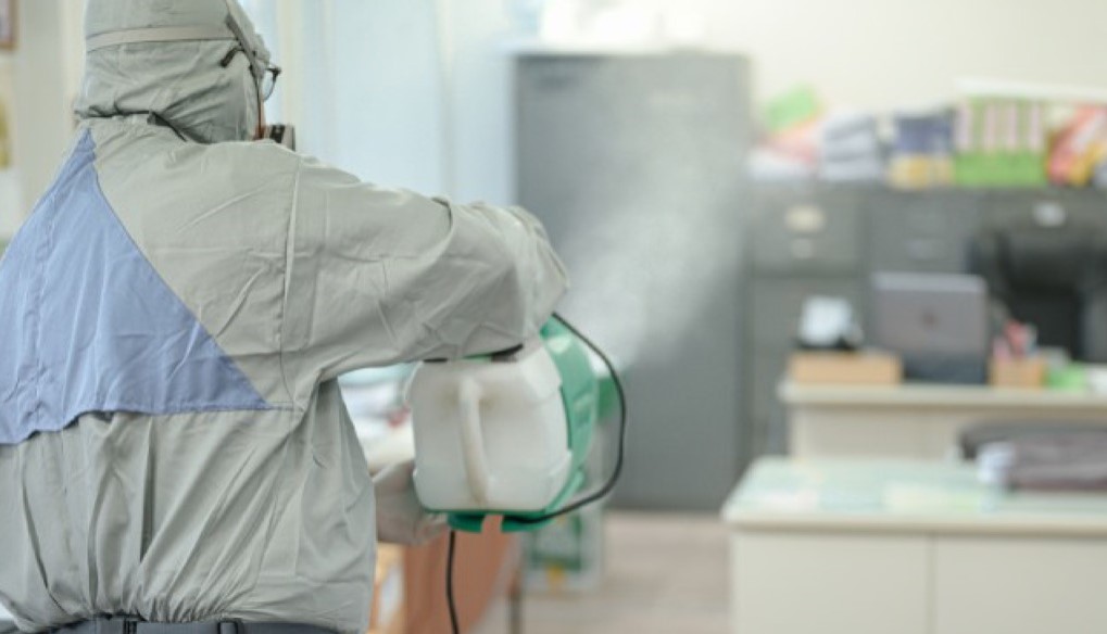 COMEÇA A SANITIZAÇÃO CONTRA COVID EM INDÚSTRIAS DO POLO CALÇADISTA DE TRÊS COROAS