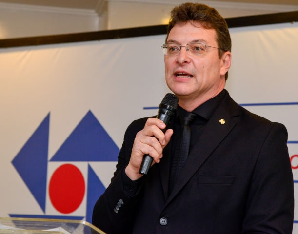 Marcelo Lauxen Kehl é reconduzido ao cargo de presidente da ACI