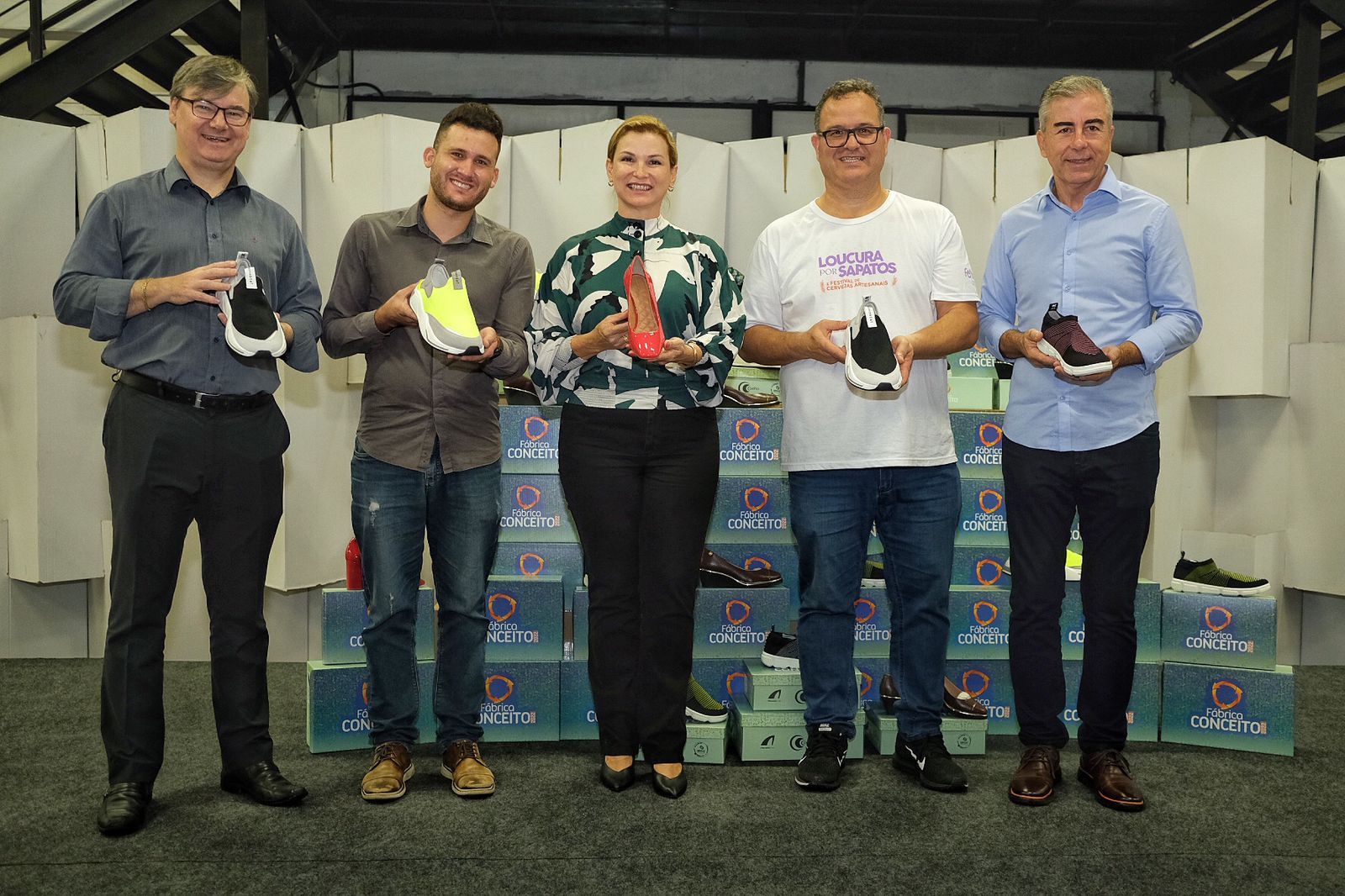 Calçados produzidos na Fimec são doados para instituições