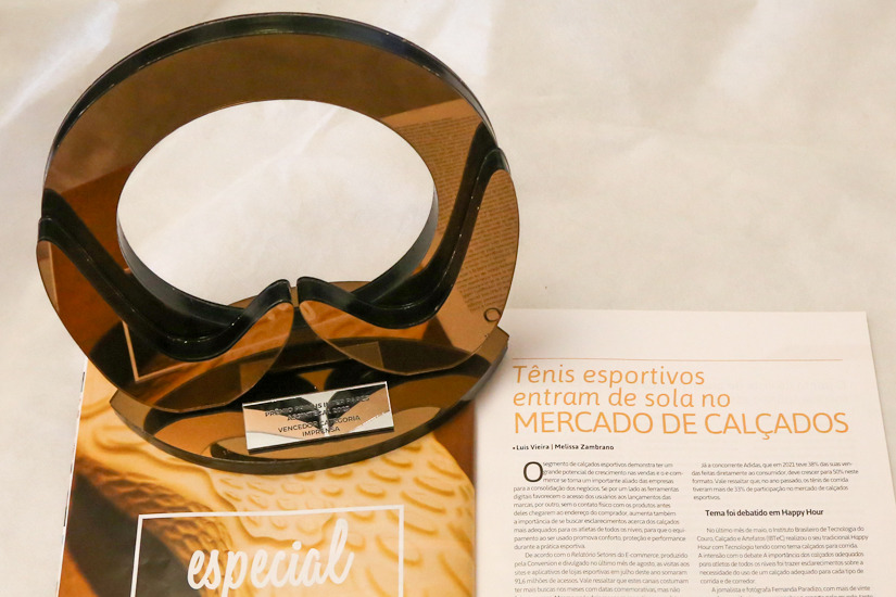 Reportagem veiculada na Revista Tecnicouro vence a 23ª edição do Prêmio Primus Inter Pares Assintecal